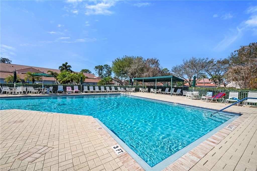 7025 Dennis Cir, Unit G202, Naples, FL 34104 Photo