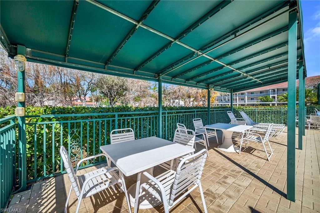 7025 Dennis Cir, Unit G202, Naples, FL 34104 Photo