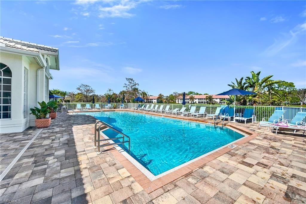 7025 Dennis Cir, Unit G202, Naples, FL 34104 Photo