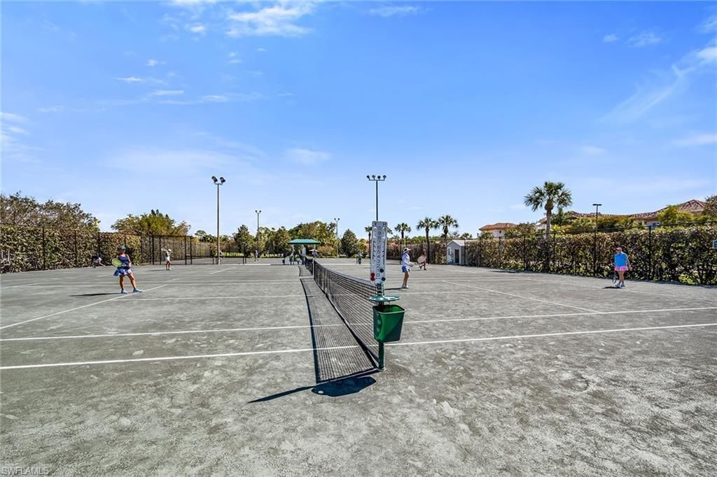 7025 Dennis Cir, Unit G202, Naples, FL 34104 Photo