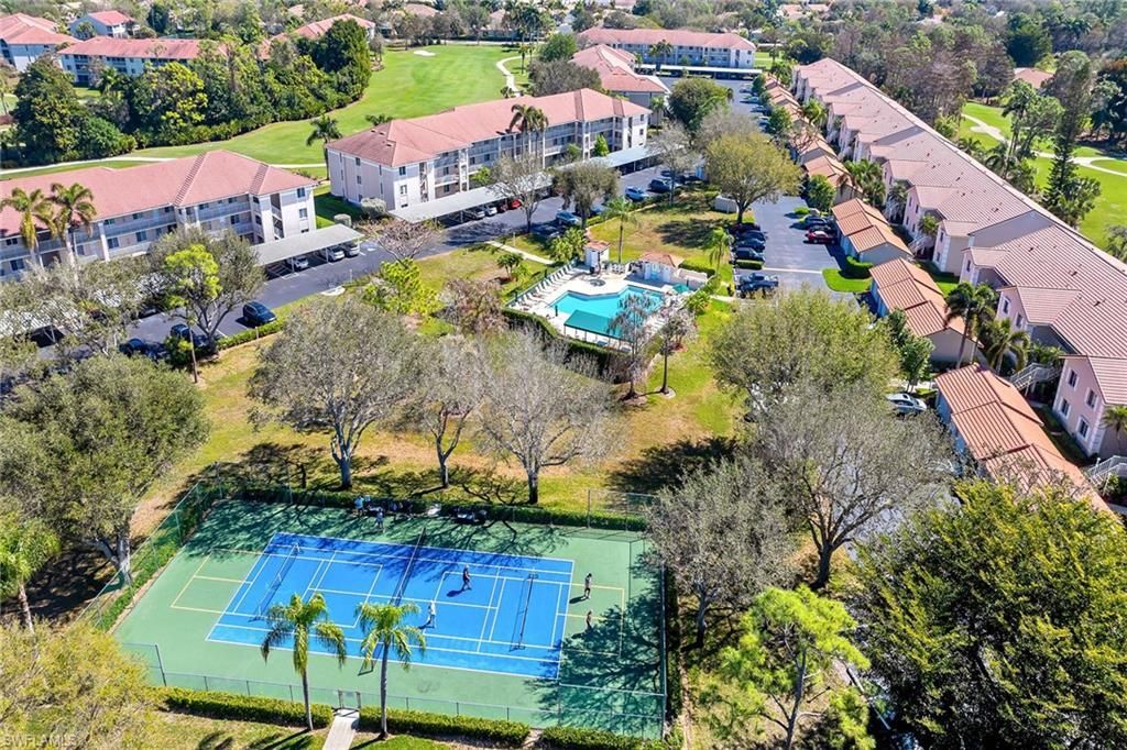 7025 Dennis Cir, Unit G202, Naples, FL 34104 Photo