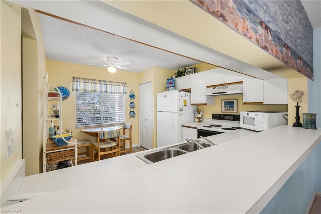 7025 Dennis Cir, Unit G202, Naples, FL 34104 Photo