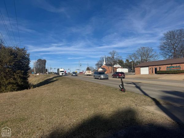 4013 Southwest Drive, Jonesboro, AR 72404