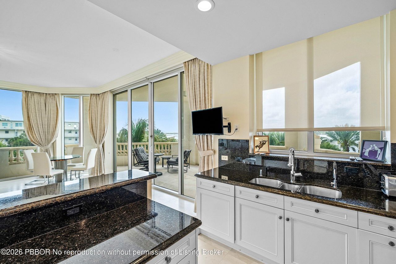 3000 S Ocean Boulevard, Unit 402, Palm Beach, FL 33480 Photo
