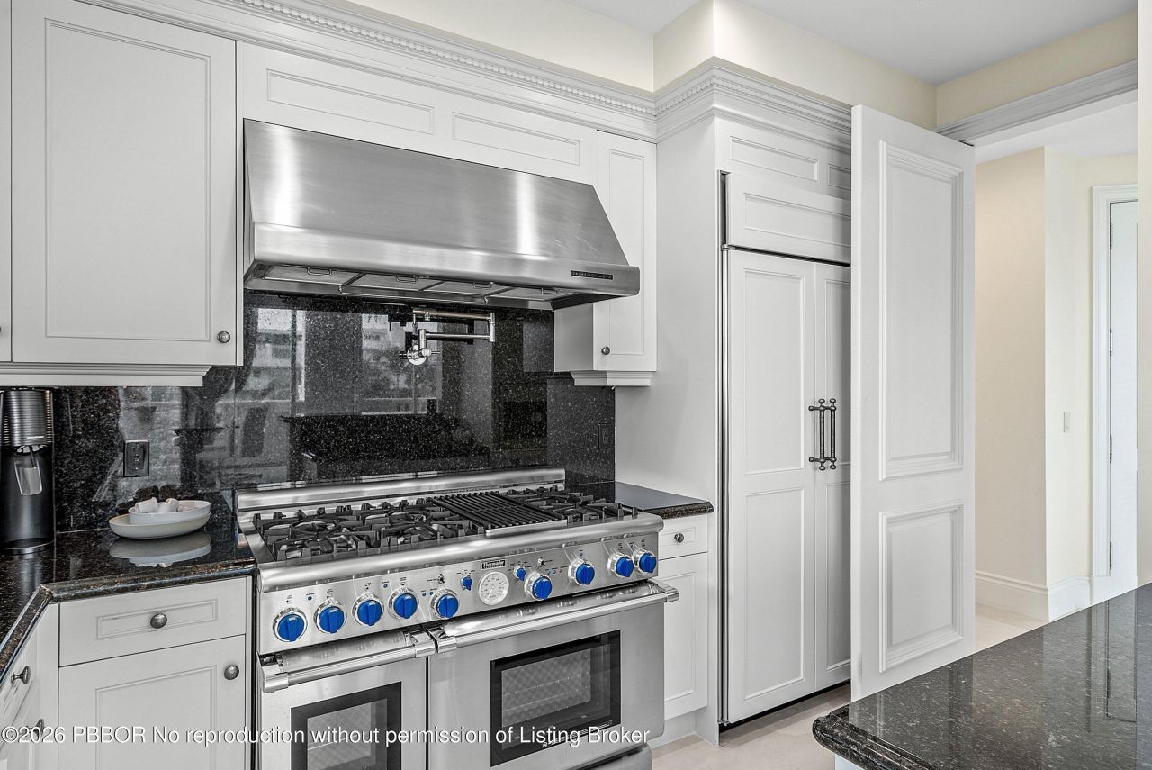 3000 S Ocean Boulevard, Unit 402, Palm Beach, FL 33480 Photo