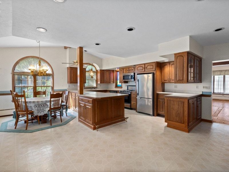 721 Laurel Avenue, Marblehead, OH 43440 Photo 12