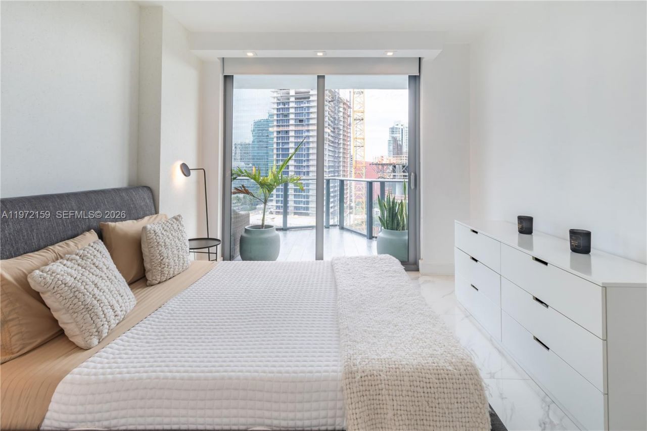 1300 S Miami Ave , Unit 2006, Miami, FL 33130 Photo