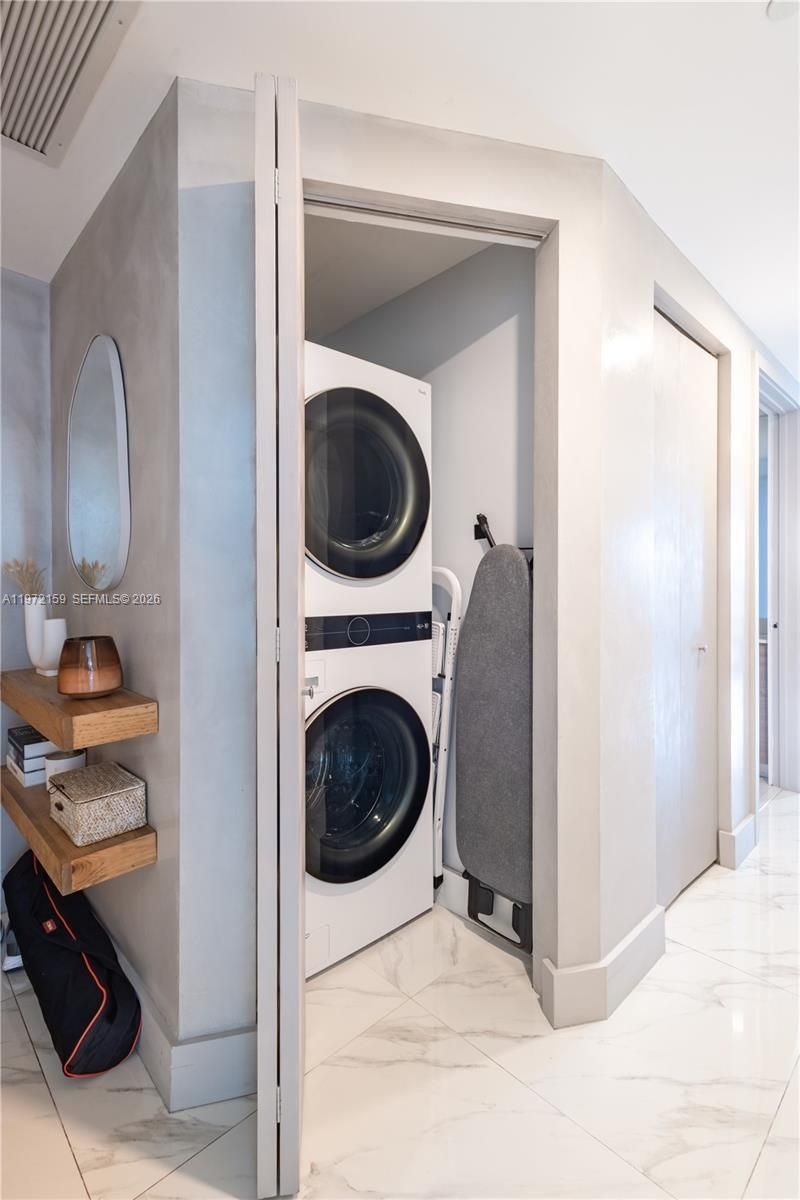 1300 S Miami Ave , Unit 2006, Miami, FL 33130 Photo