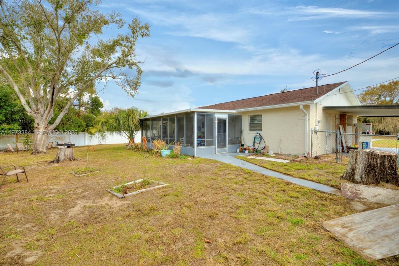 1718 Theon Street , Sebring, FL 33870 Photo