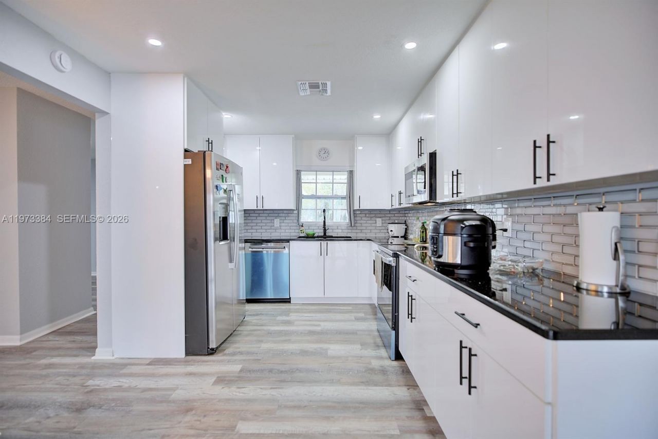 1718 Theon Street , Sebring, FL 33870 Photo