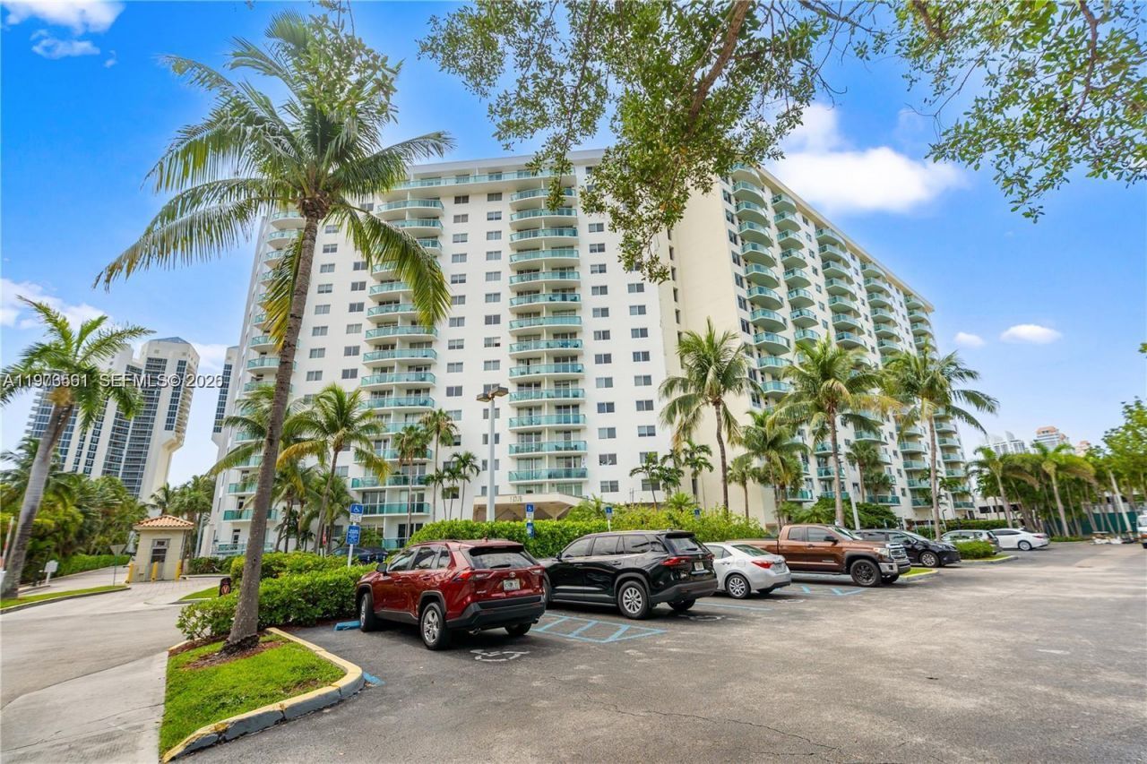 19370 Collins Ave, Unit 221, Sunny Isles Beach, FL 33160 Photo