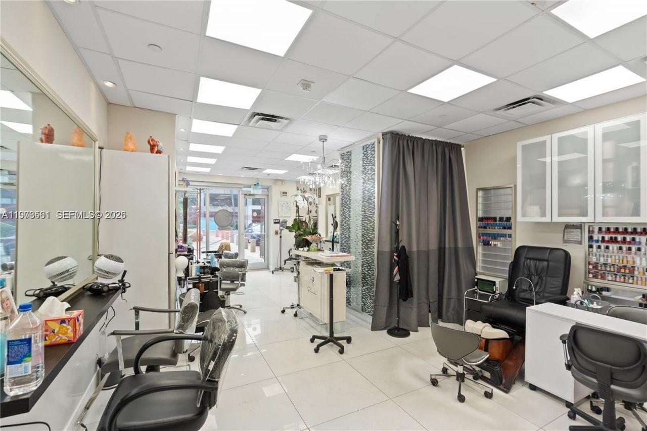 19370 Collins Ave, Unit 221, Sunny Isles Beach, FL 33160 Photo