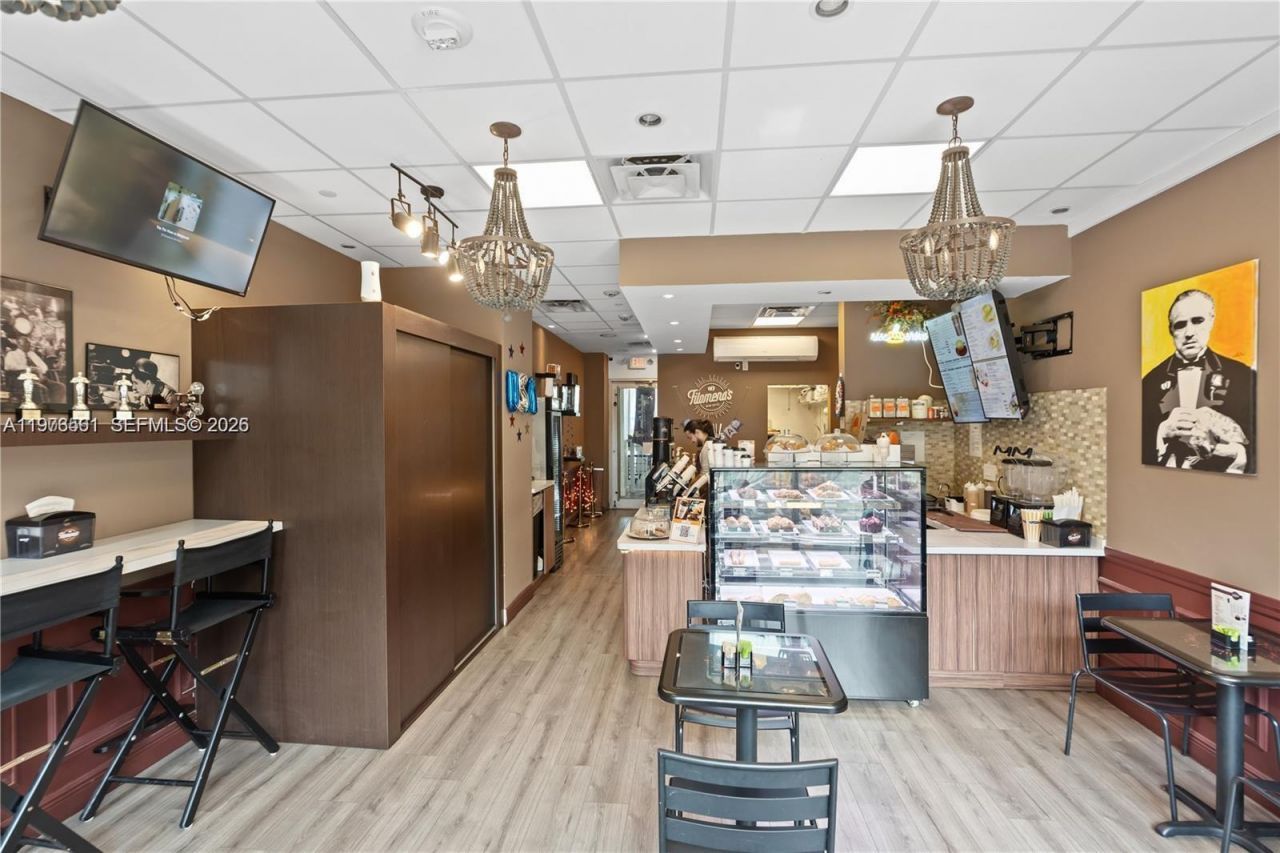 19370 Collins Ave, Unit 221, Sunny Isles Beach, FL 33160 Photo