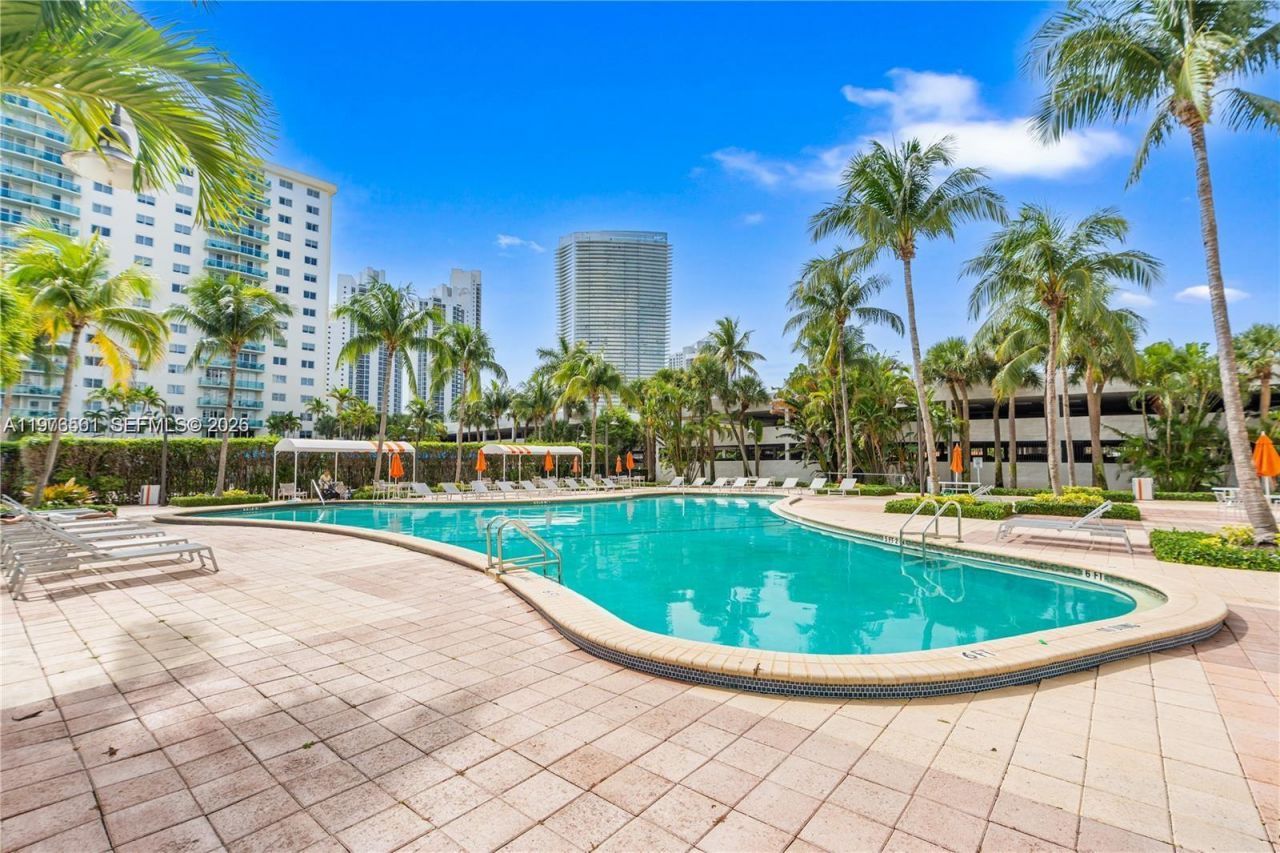 19370 Collins Ave, Unit 221, Sunny Isles Beach, FL 33160 Photo