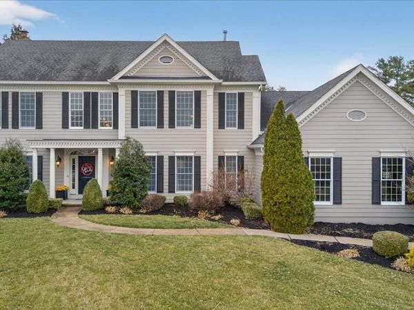 2221 Stonegate Manor Court, Chesterfield, MO 63017