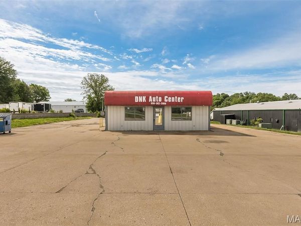 4516 S St Peters Parkway, St Charles, MO 63304