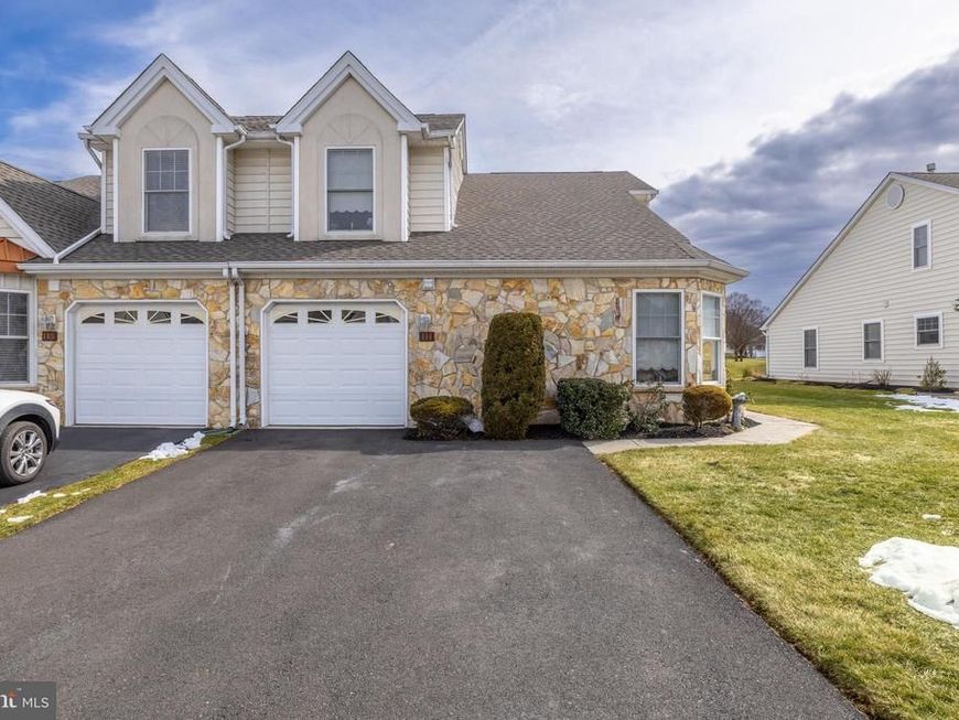 111 Grandview Drive, Warminster, PA 18974 Main Photo