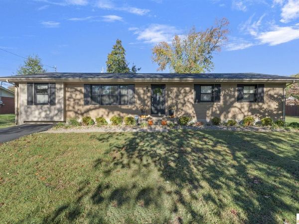 106 Kelly Drive , Glasgow, KY 42141