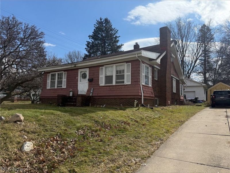 630 Munroe Falls Avenue, Cuyahoga Falls, OH 44221 Photo 5