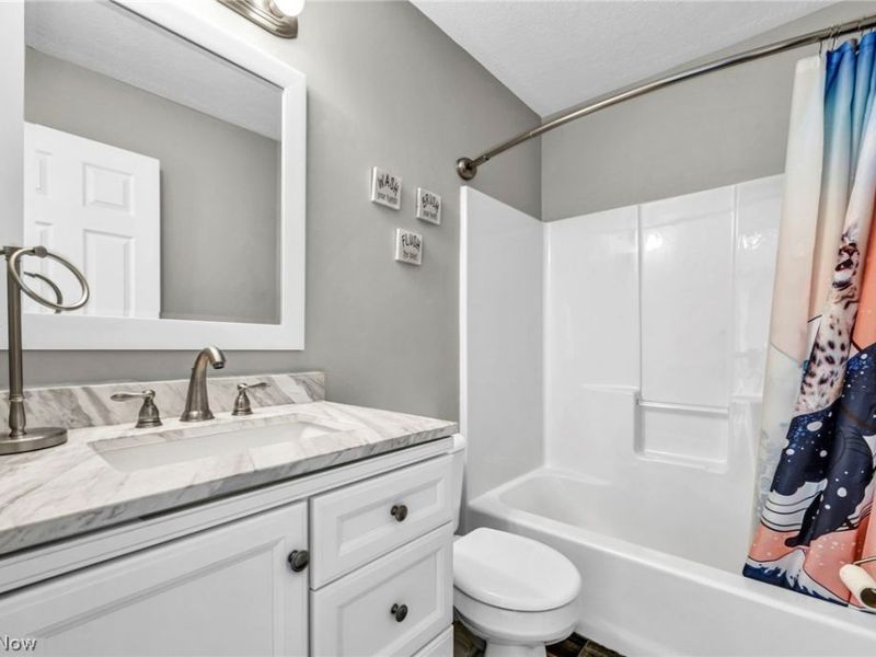 6245 Highland Green Drive, Medina, OH 44256 Photo 24