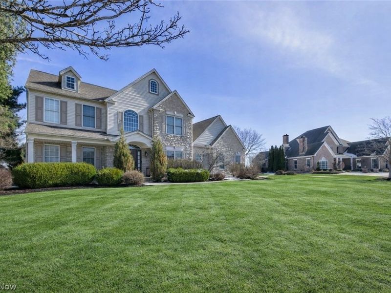 6245 Highland Green Drive, Medina, OH 44256 Photo 3