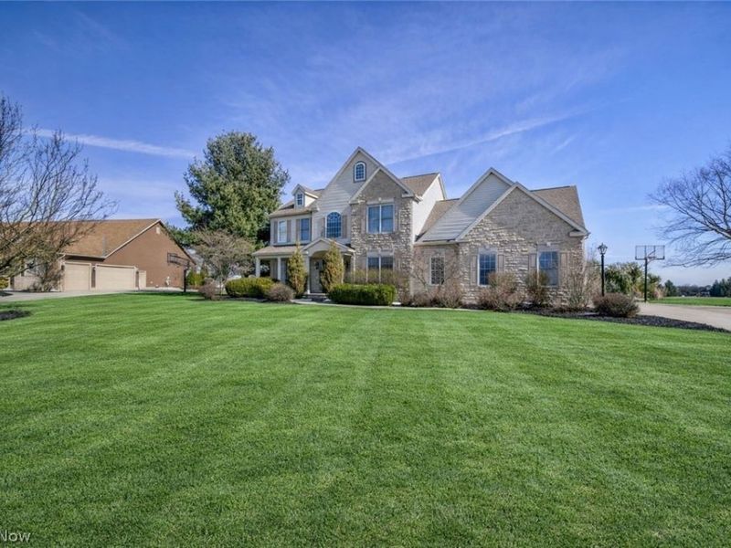 6245 Highland Green Drive, Medina, OH 44256 Photo 4