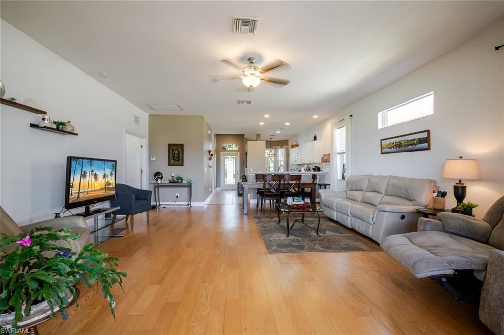 20856 Athenian Ln, North Fort Myers, FL 33917 Photo