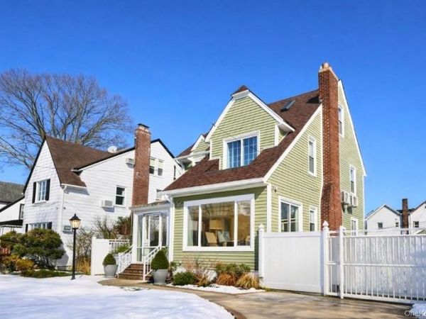 29-35 162nd Street, Flushing, NY 11358