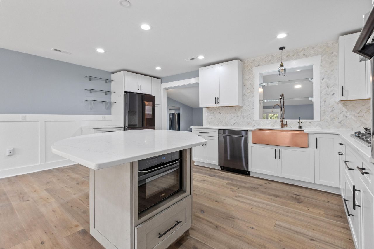 1431 Heather Drive Photo 10