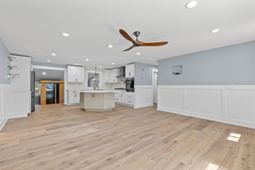 1431 Heather Drive photo 4