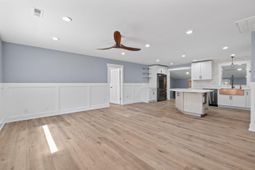 1431 Heather Drive photo 4