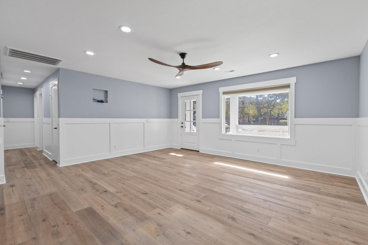 1431 Heather Drive Photo 7