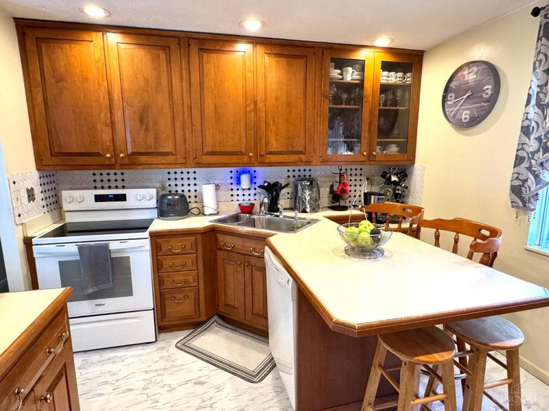 9978 Greenriver Drive, Cincinnati, OH 45231 Photo 13