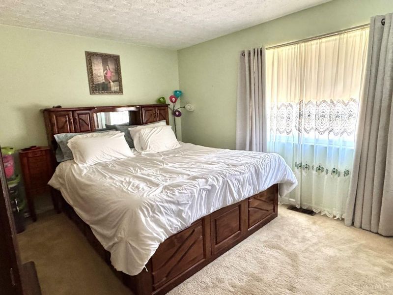 9978 Greenriver Drive, Cincinnati, OH 45231 Photo 16