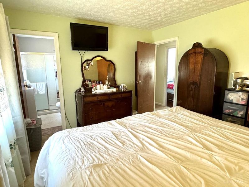 9978 Greenriver Drive, Cincinnati, OH 45231 Photo 17