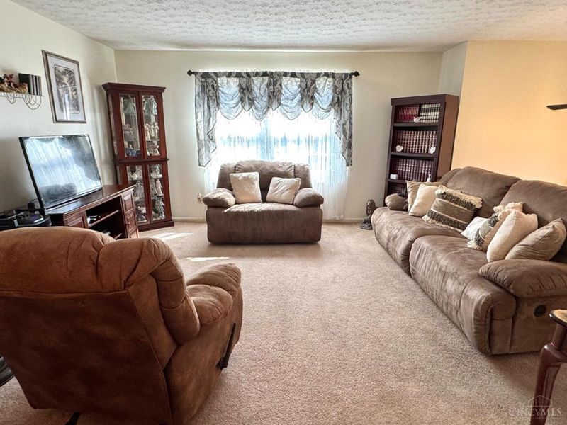 9978 Greenriver Drive, Cincinnati, OH 45231 Photo 7