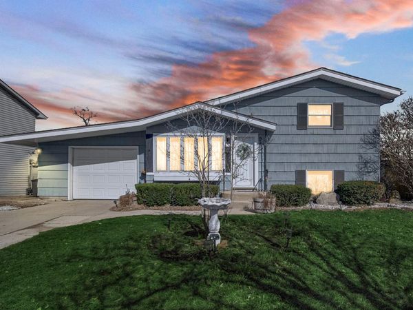 9503 Forrest Drive, Highland, IN 46322