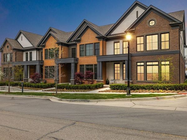 101 S Griswold Street, Northville, MI 48167