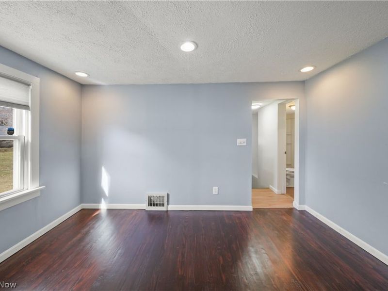 2323 Mingo Trail, Akron, OH 44312 Photo 6