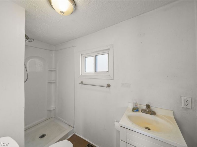 2323 Mingo Trail, Akron, OH 44312 Photo 8