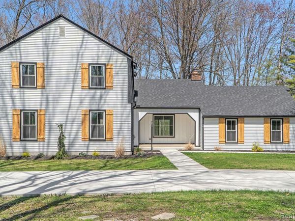 26914 Pebblestone Street, Southfield, MI 48034