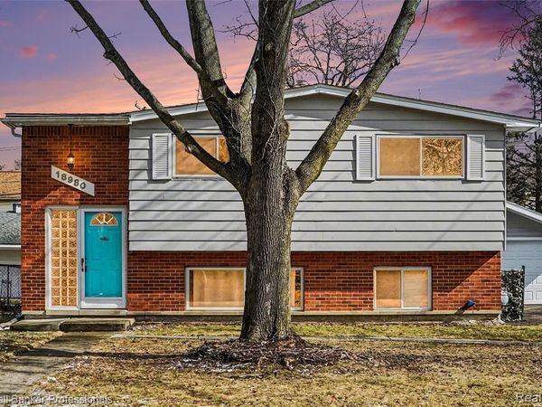 18980 Brentwood Street, Livonia, MI 48152