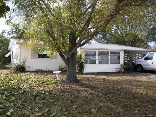 2314 SE Washington Street, Stuart, FL 34997