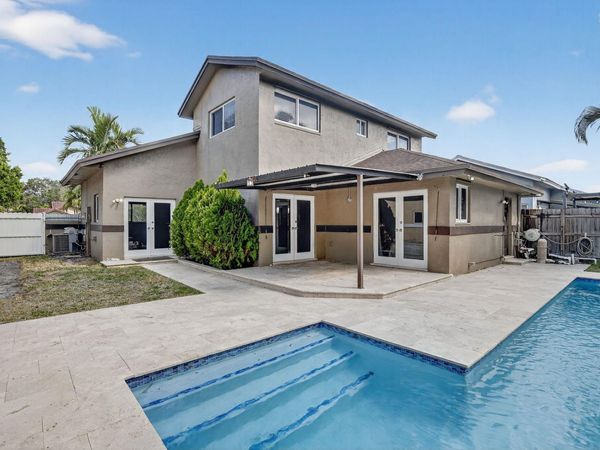 6500 SW 13th St, Plantation, FL 33317