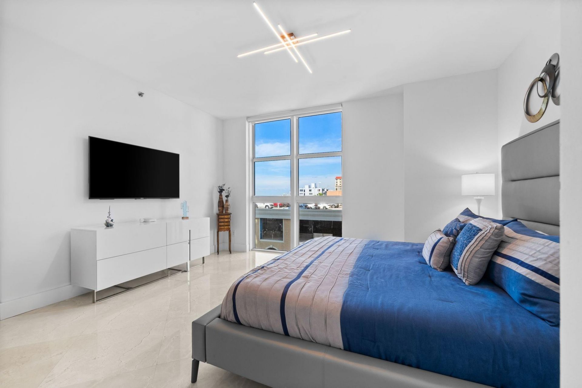 101 S Fort Lauderdale Beach Boulevard, Unit 705, Fort Lauderdale, FL 33316 Photo