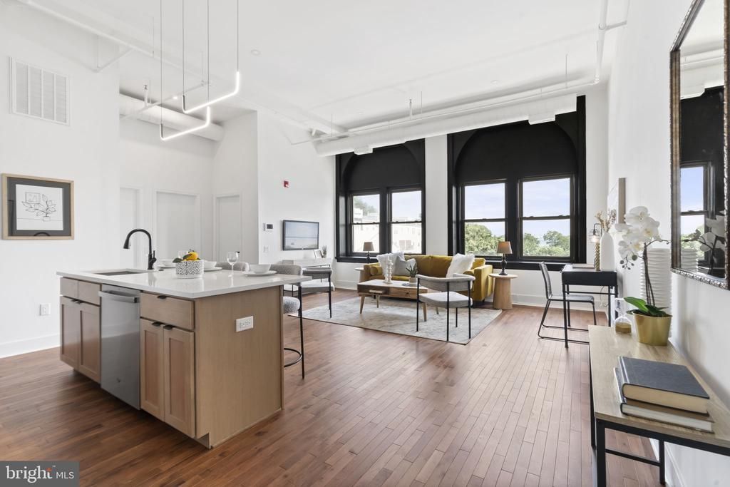 240 Hermitage Street , Unit 305, Philadelphia, PA 19127 Main Photo