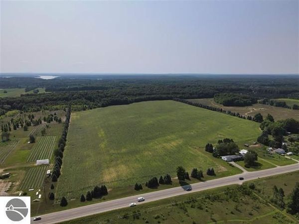 4530 Traverse Highway E, Traverse City, MI 49684