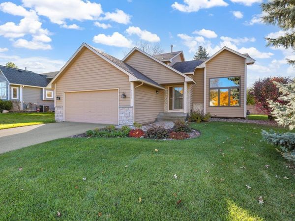 4370 Braddock Trail, Eagan, MN 55123
