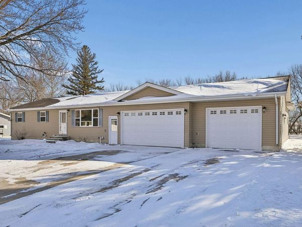 405 Sunrise Drive, Olivia, MN 56277