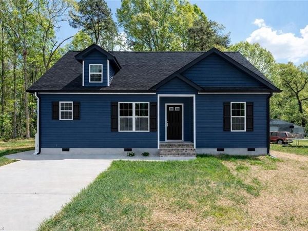 132 Pinnix Street, Jonesville, NC 28642